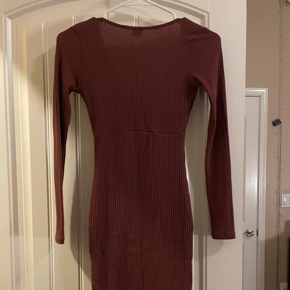 Long Sleeve Dress - Picture 2 of 2